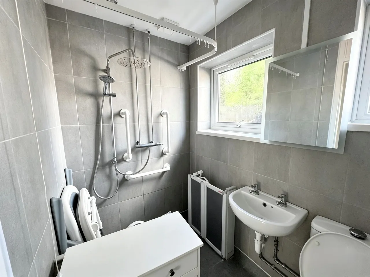 Winchester Close, Barry, CF62, photo 6