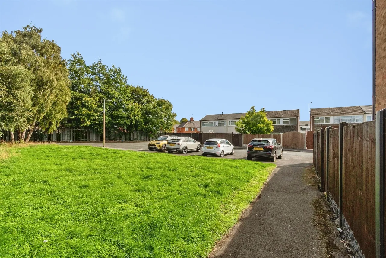 Johnson Road, Wednesbury, WS10, photo 22
