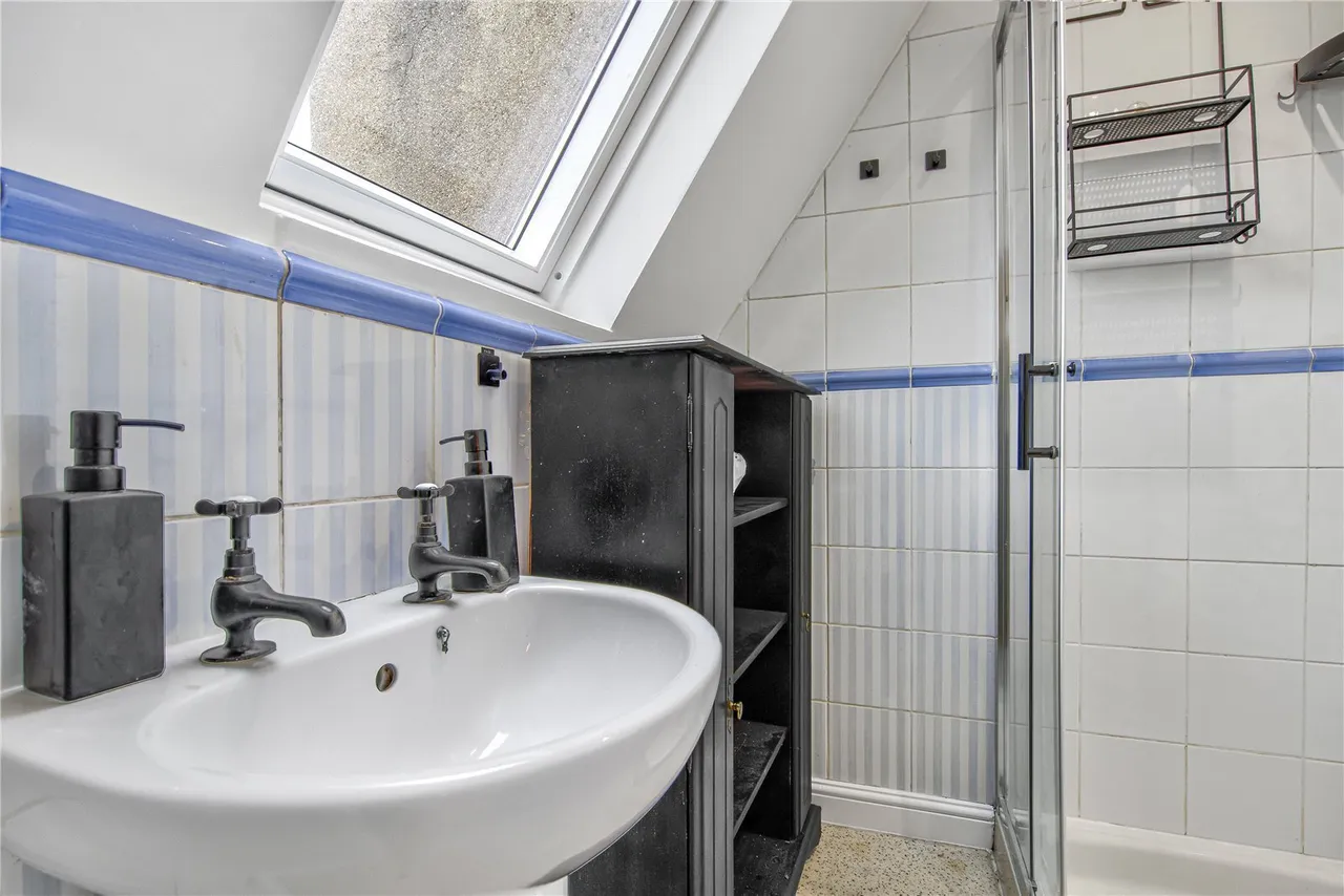 Earls Court Road, London, SW5, photo 10