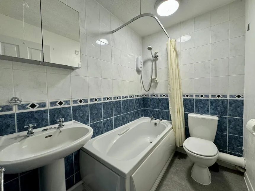 Cranwell Court, Kingston Park, Tyne and Wear, NE3, photo 7