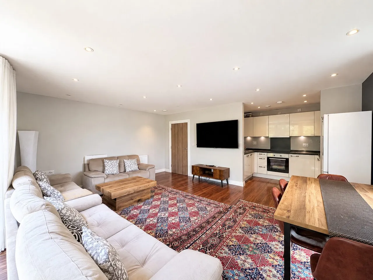 Loch Crescent, Nevis Court, HA8, photo 6