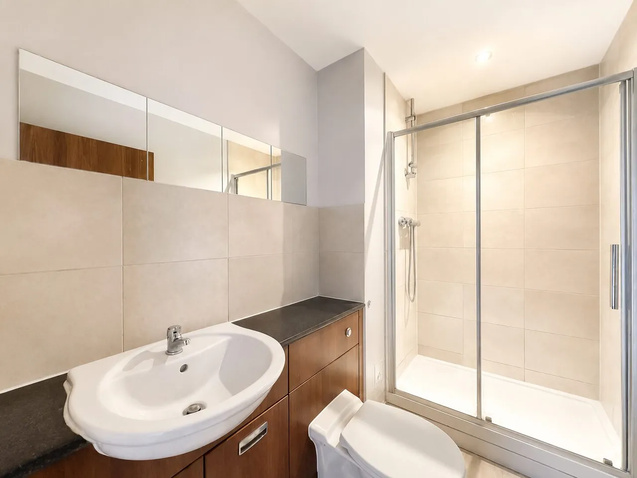 Loch Crescent, Nevis Court, HA8, photo 7