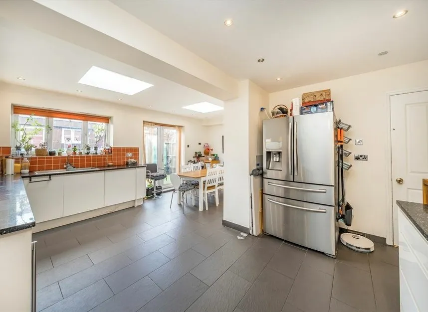 Syon Lane, Isleworth, TW7, photo 4