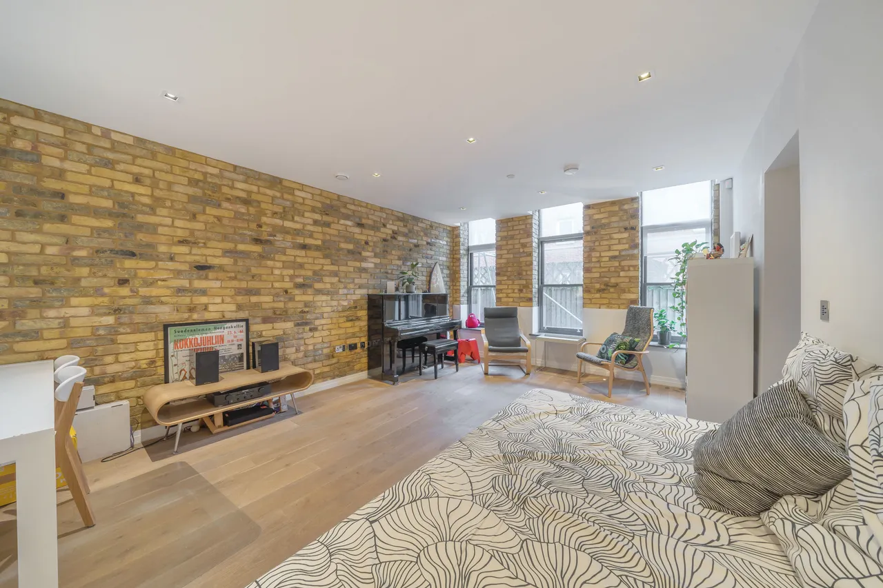 2 bed flat for sale — Apartment 11, 12 Lawn Lane, London