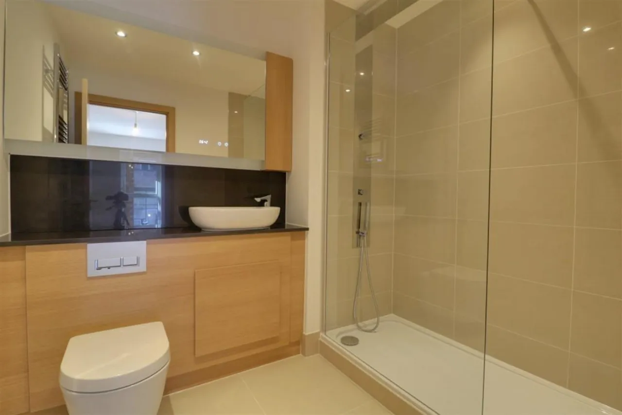 Langley Square, DA1, photo 7