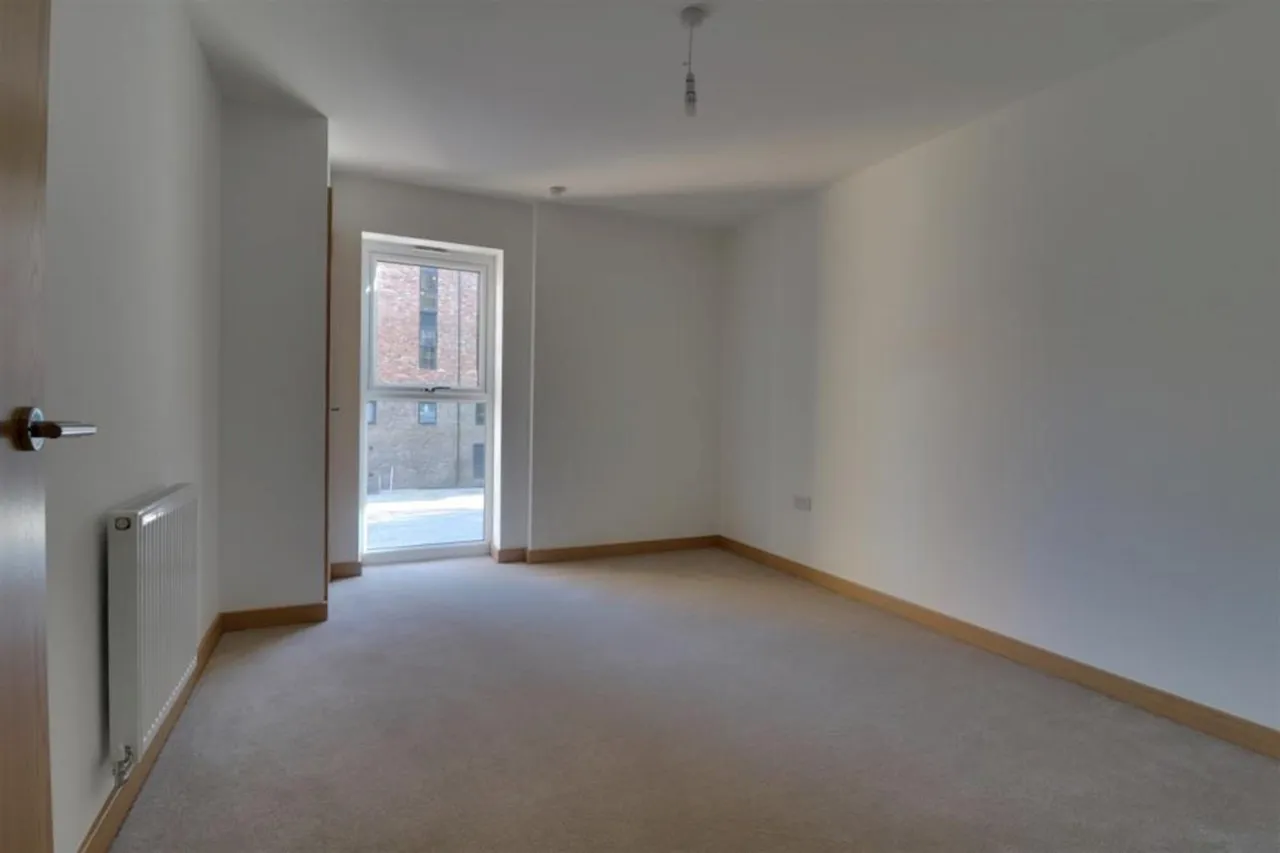 Langley Square, DA1, photo 6