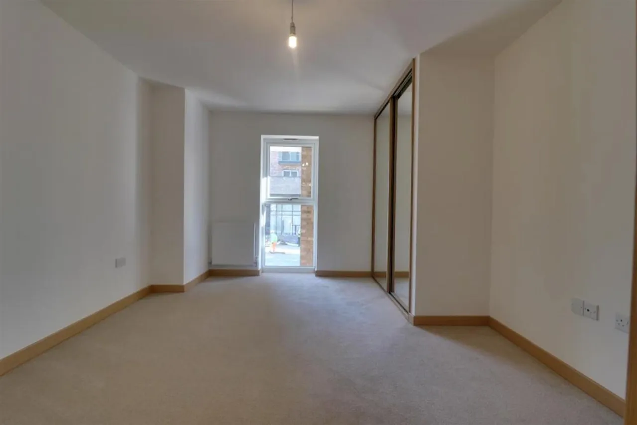 Langley Square, DA1, photo 4