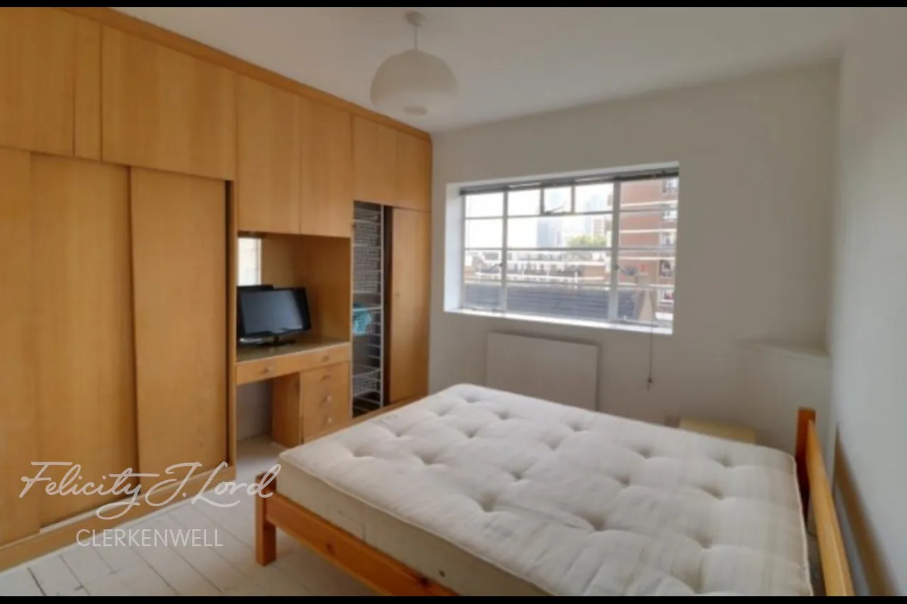 Finn House, N1, photo 6