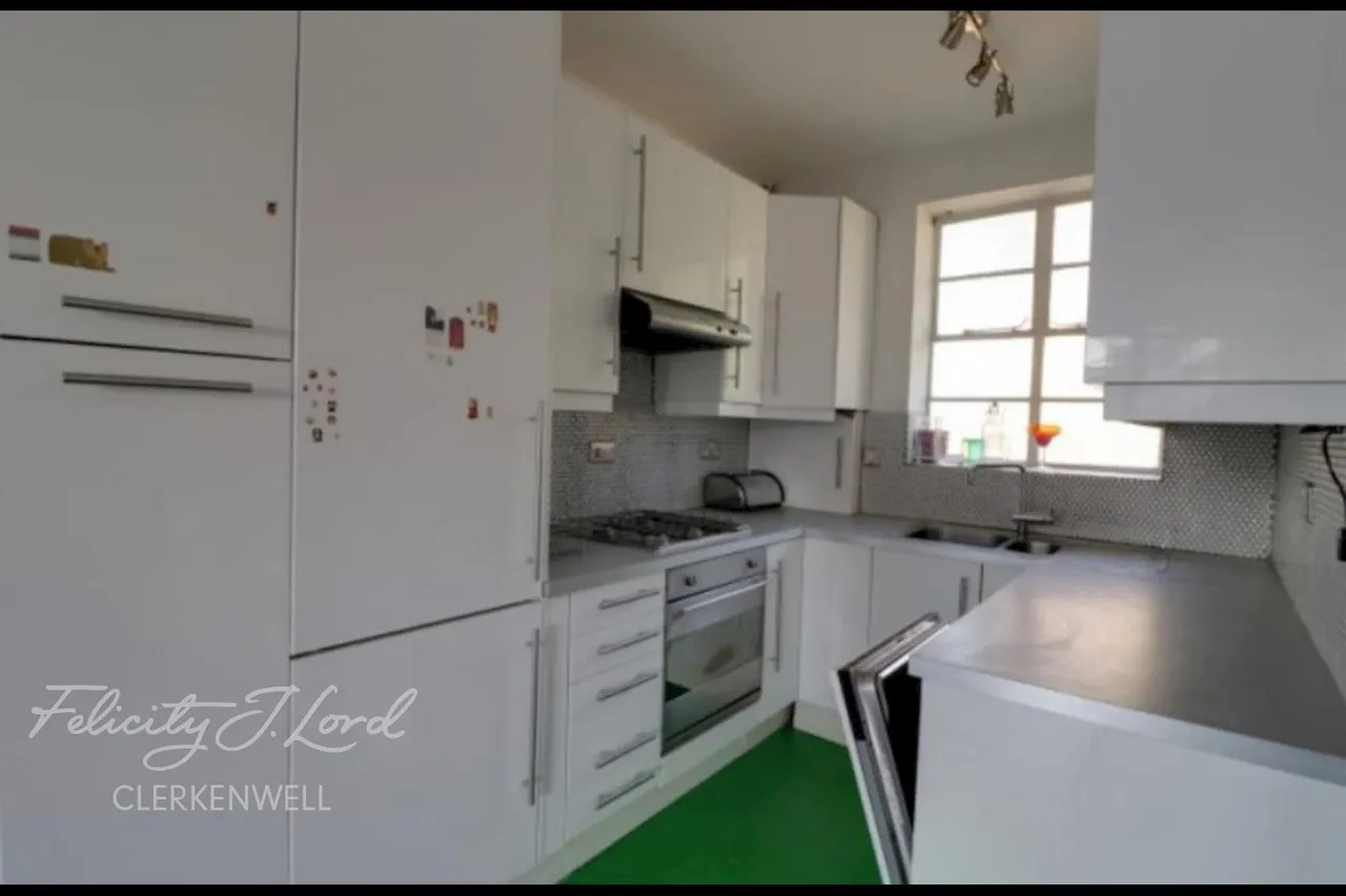 Finn House, N1, photo 5