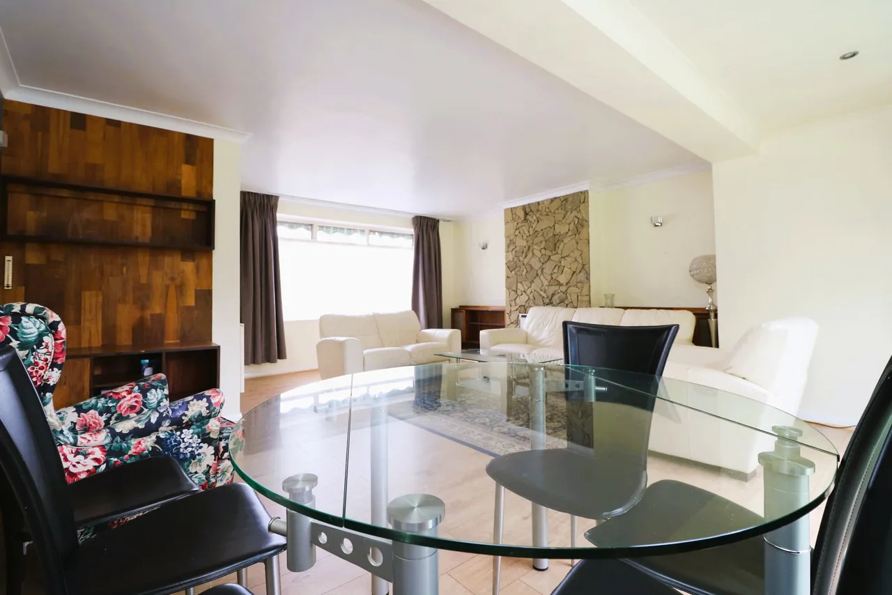 Ben Hale Close, Stanmore, HA7, photo 5