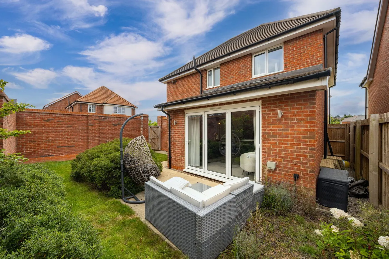 Norton Road, Mosley Common, M28, photo 34