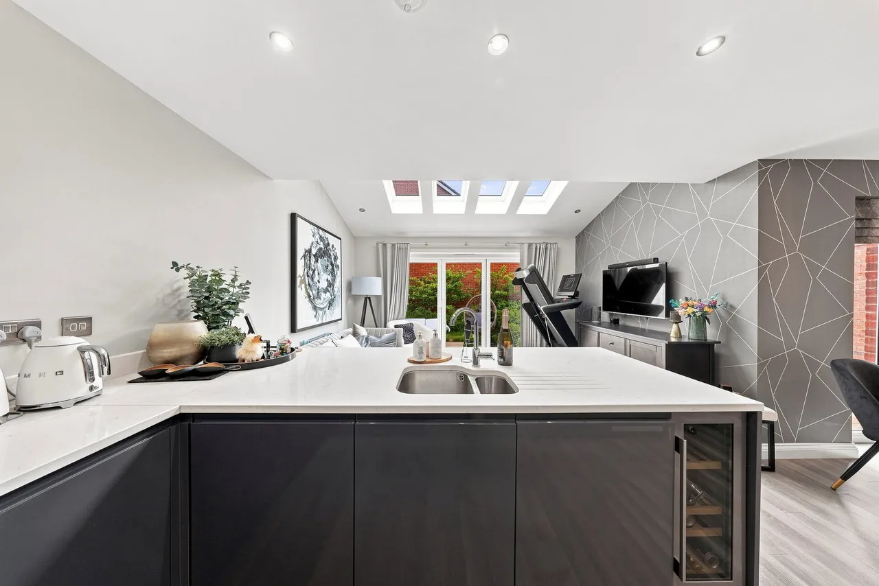 Norton Road, Mosley Common, M28, photo 12