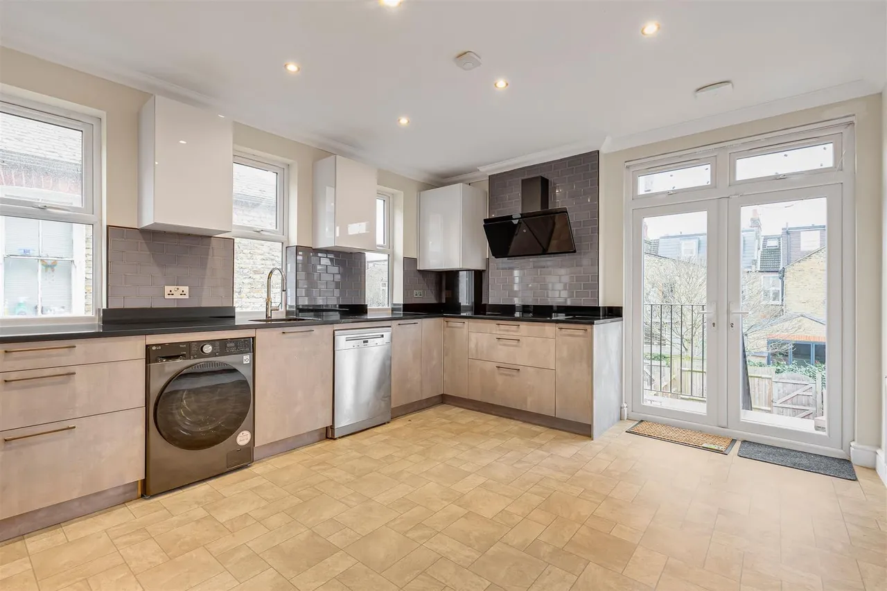 Ashleigh Road, Mortlake, SW14, photo 9