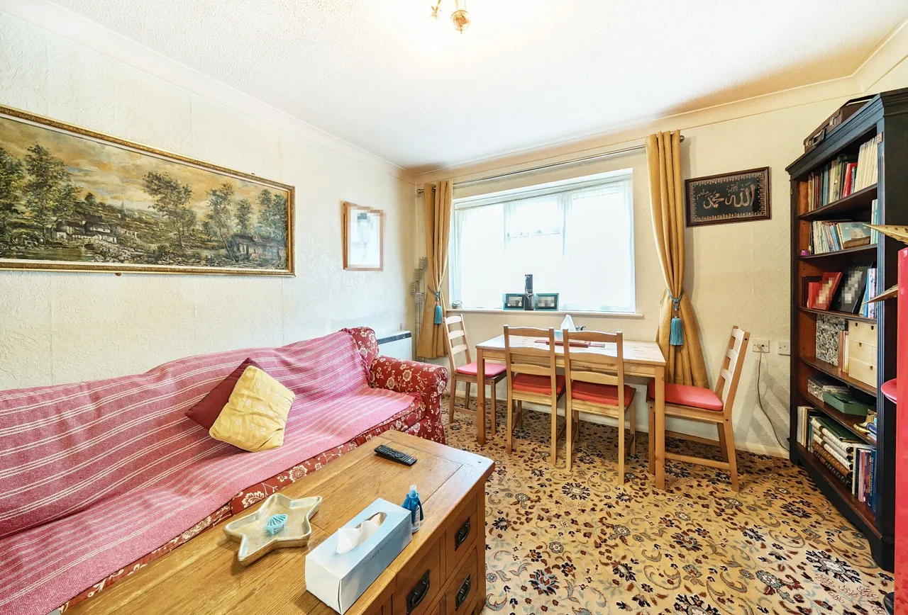 Chatsworth Place, Mitcham, CR4 4NG, photo 10
