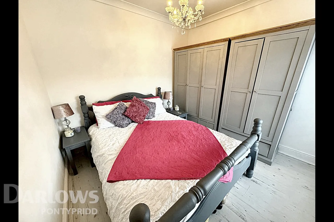 Clarence Street, Mountain Ash, photo 11
