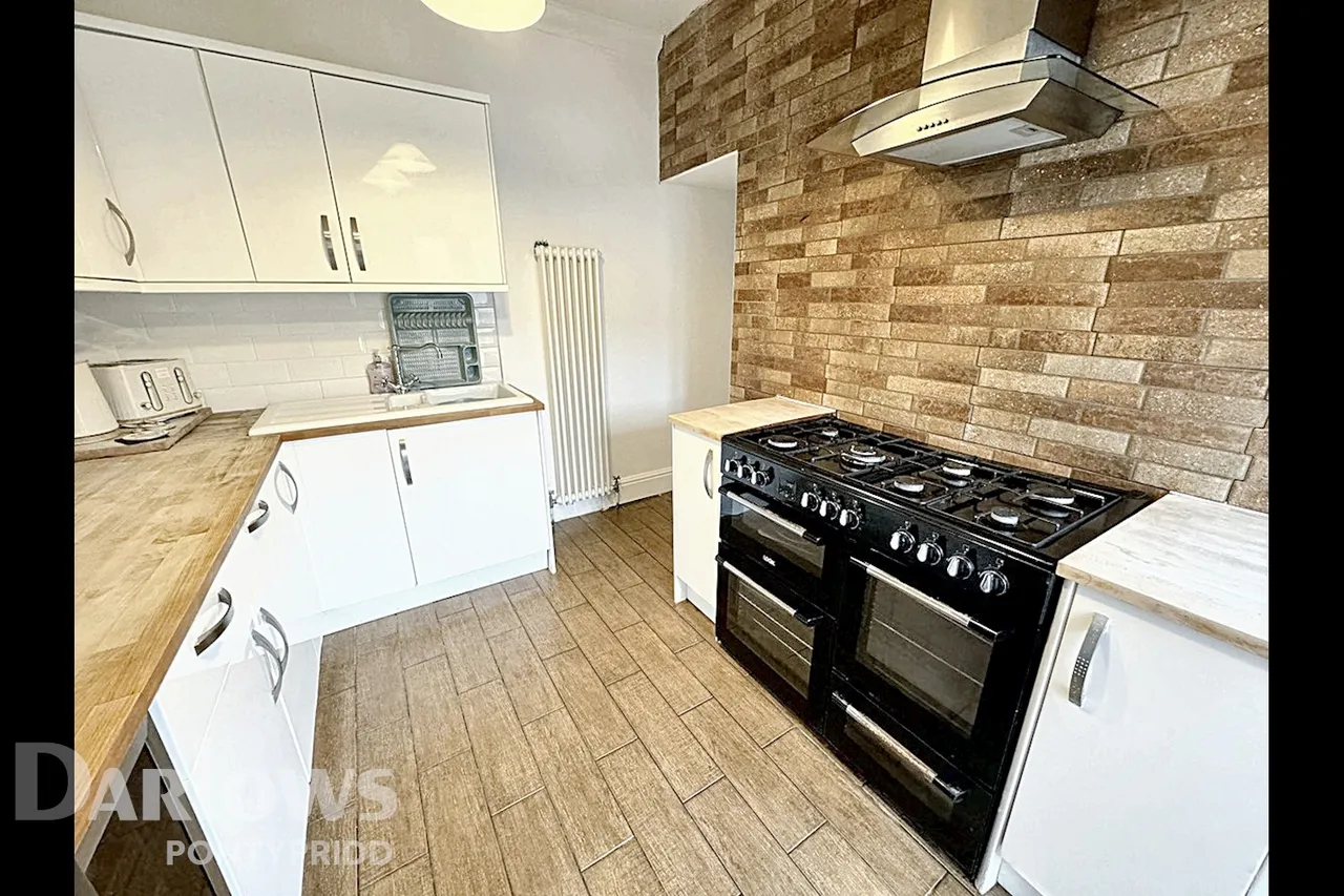 Clarence Street, Mountain Ash, photo 7