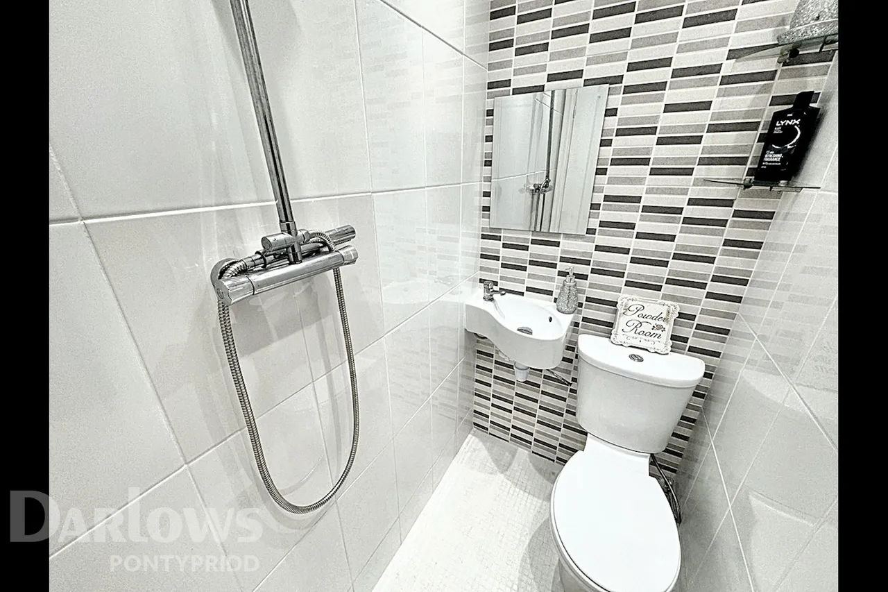 Clarence Street, Mountain Ash, photo 8