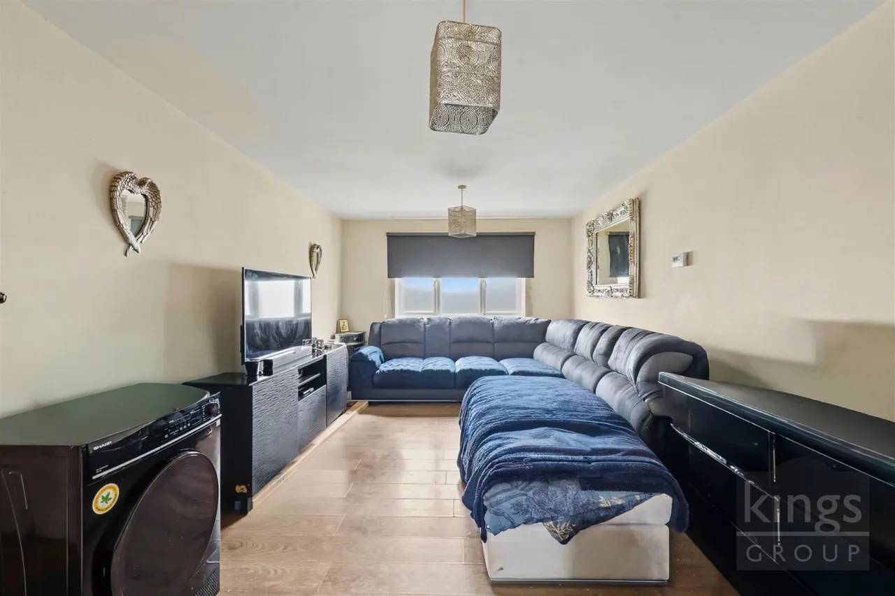 Five Acres, Harlow, photo 3