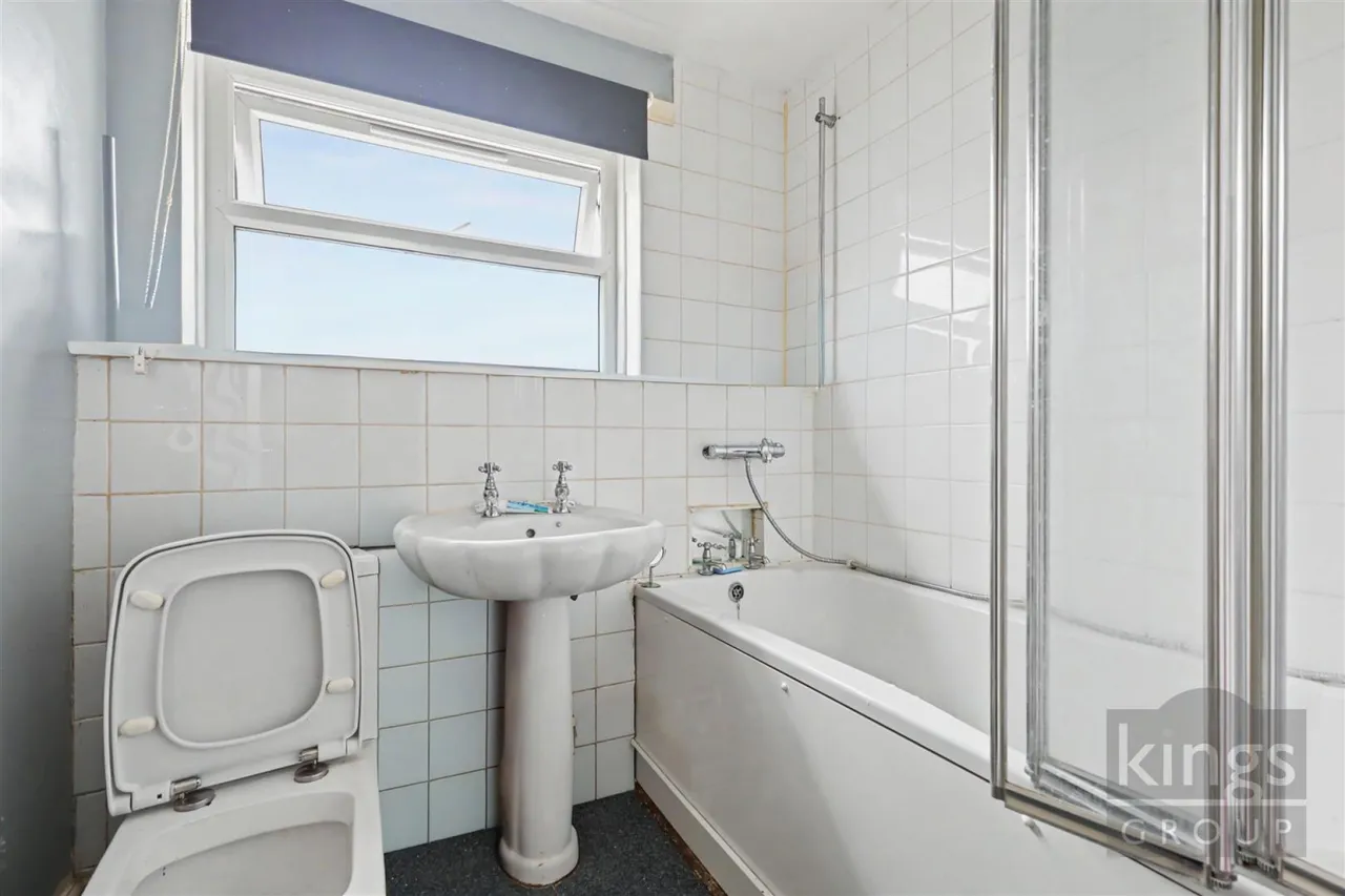 Five Acres, Harlow, photo 9