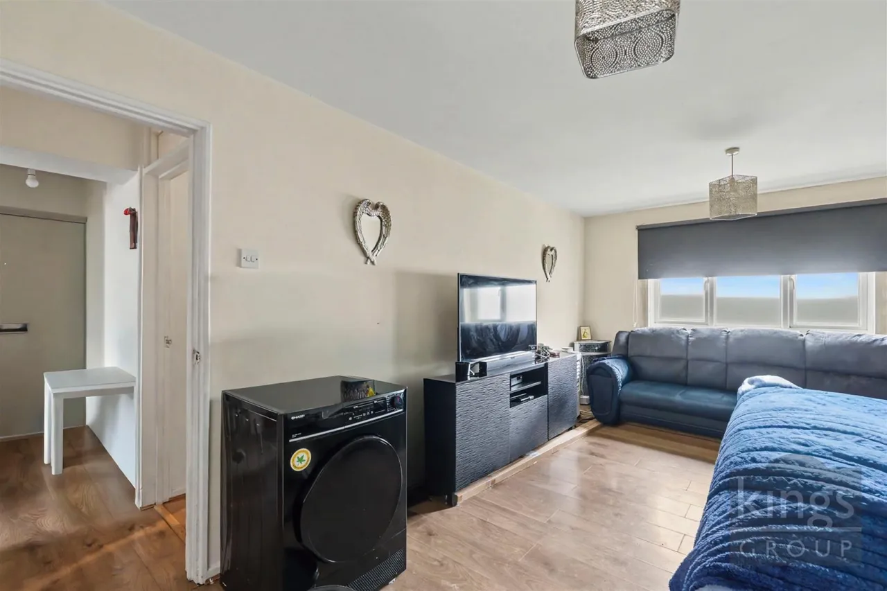 Five Acres, Harlow, photo 4