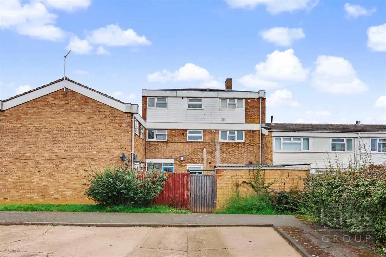 Five Acres, Harlow, photo 12