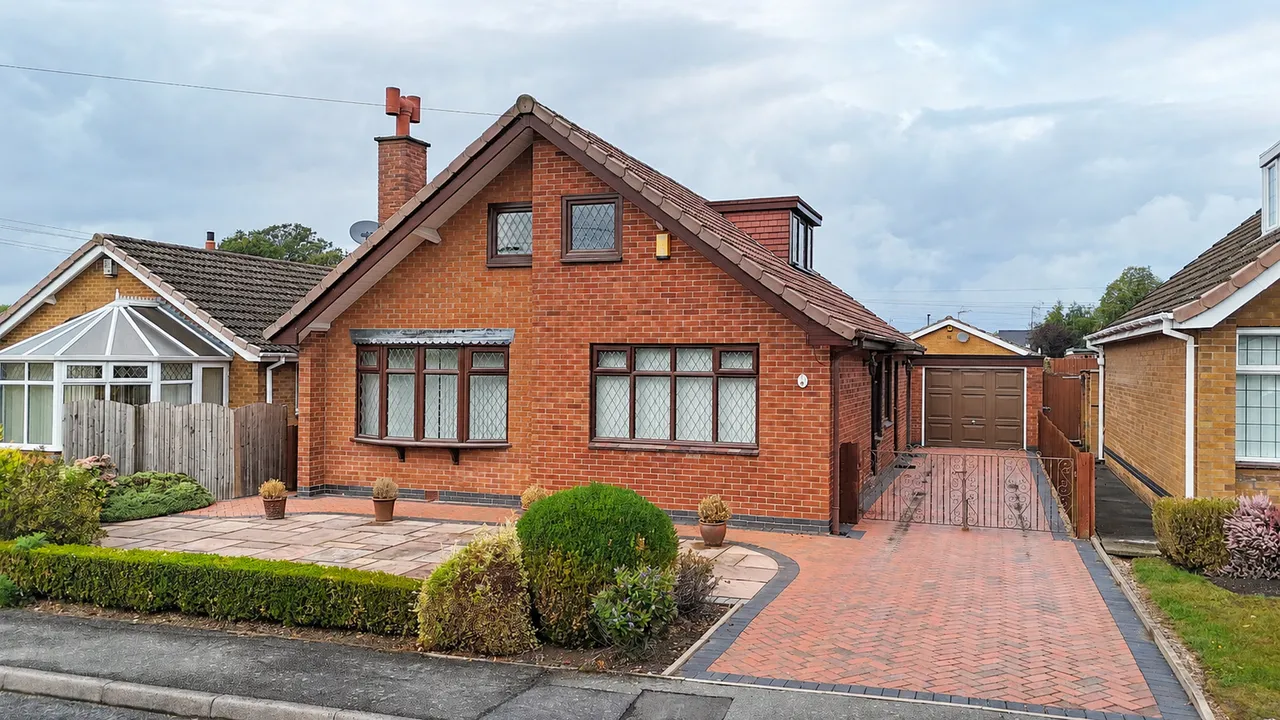 3 bed house for sale, Glebe Avenue, Smalley, DE7
