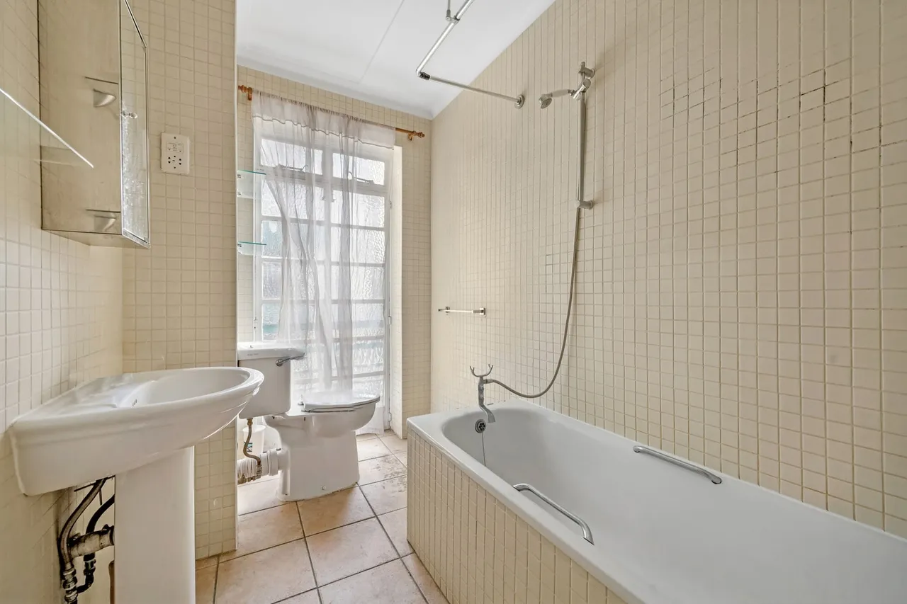 Flat 164, Dorset House, Gloucester Place, London, NW1 5AH, photo 9