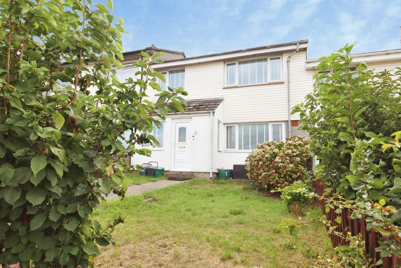 3 bed house for sale — Redbrink Crescent, Barry