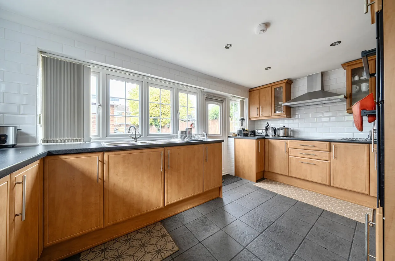 Mayplace Road East, Bexleyheath, DA7, photo 18
