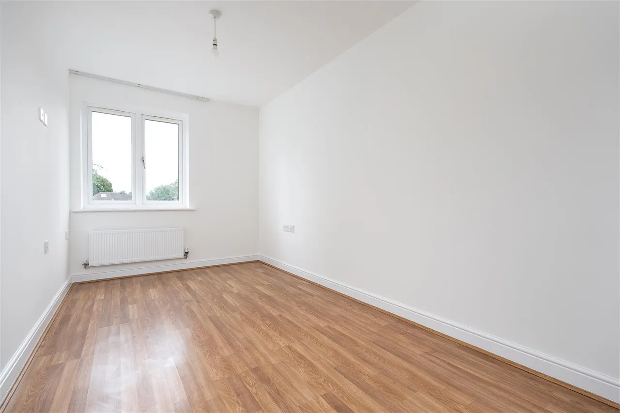 Swan Road, West Drayton, UB7, photo 8