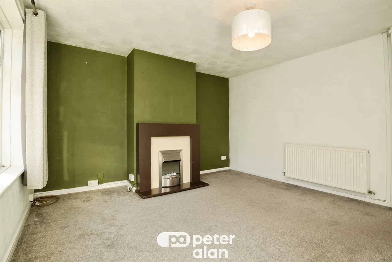 Pennant Crescent, Cardiff, CF23, photo 4