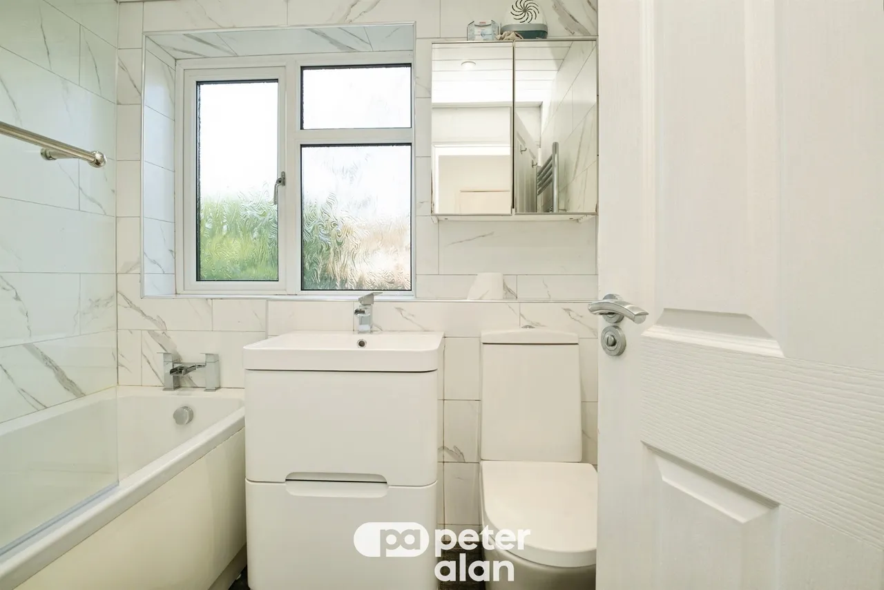 Pennant Crescent, Cardiff, CF23, photo 7