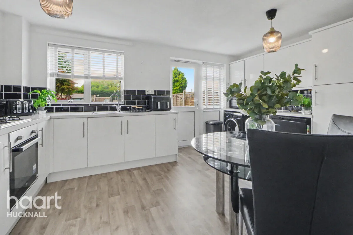 Leen Mills Lane, Nottingham, NG15, photo 4