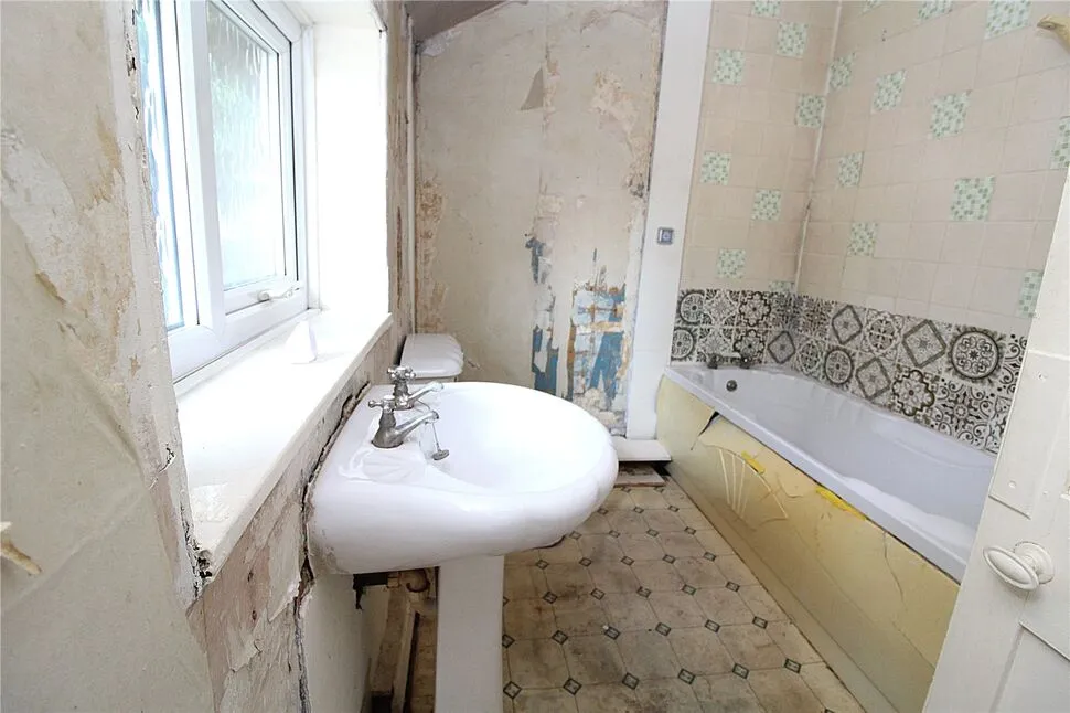 Poole Crescent, Leeds, West Yorkshire, LS15, photo 8