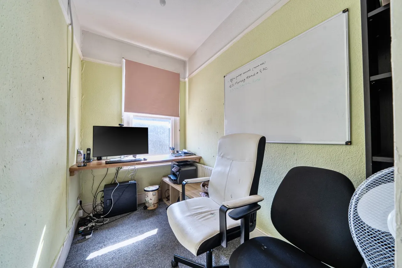 Herbert Road, SE18, photo 11