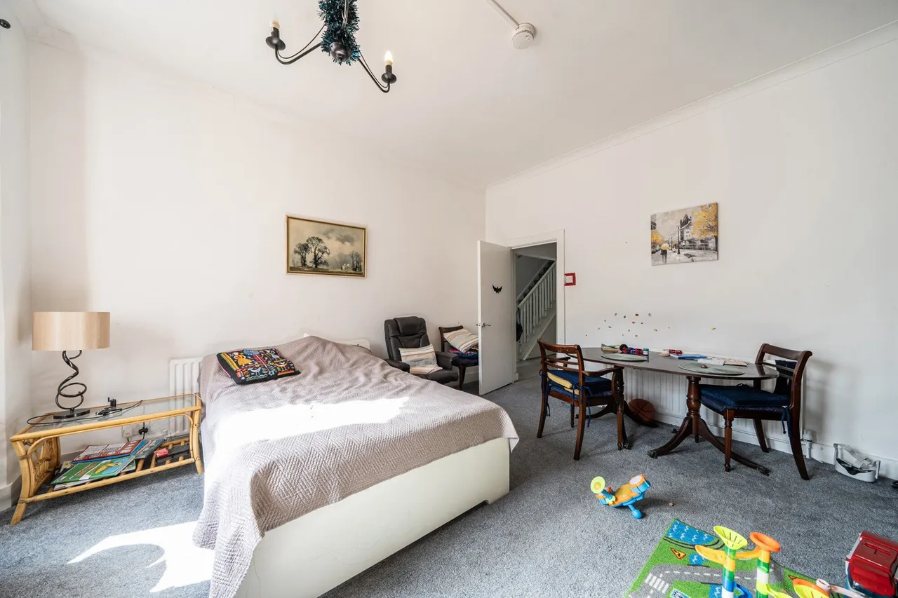 Herbert Road, SE18, photo 21