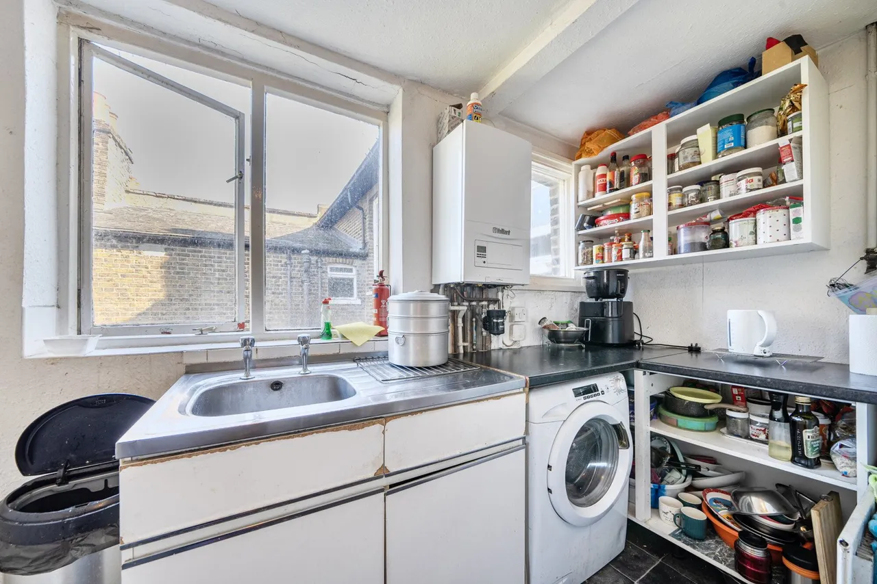 Herbert Road, SE18, photo 16