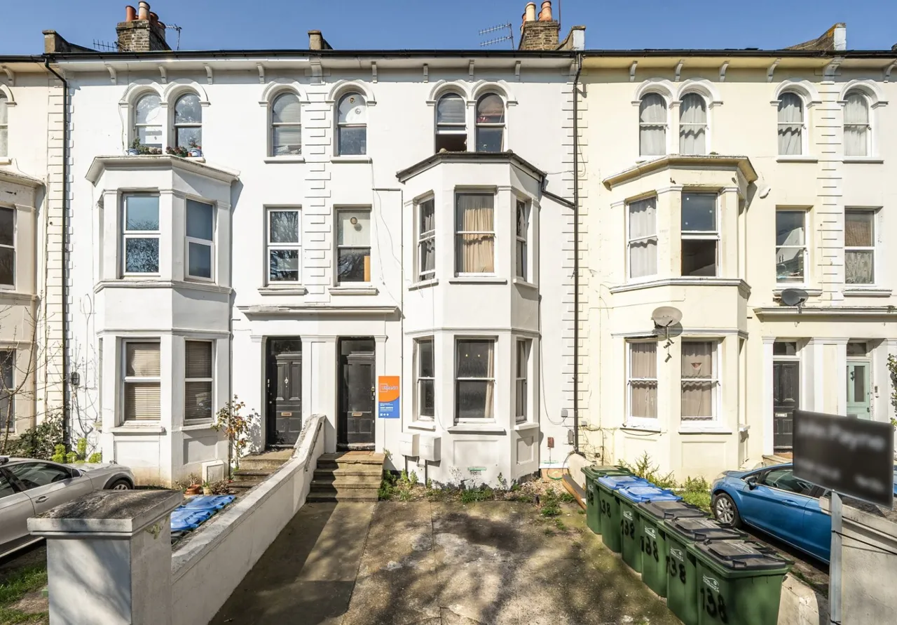6 bed house for sale — Herbert Road, SE18