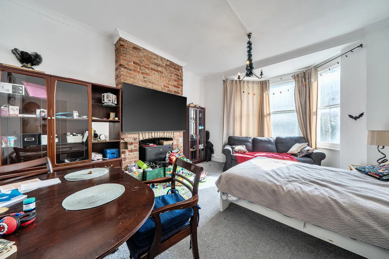 Herbert Road, SE18, photo 2