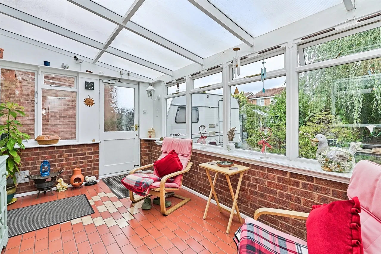 Hathaway Close, Willenhall, WV13, photo 12