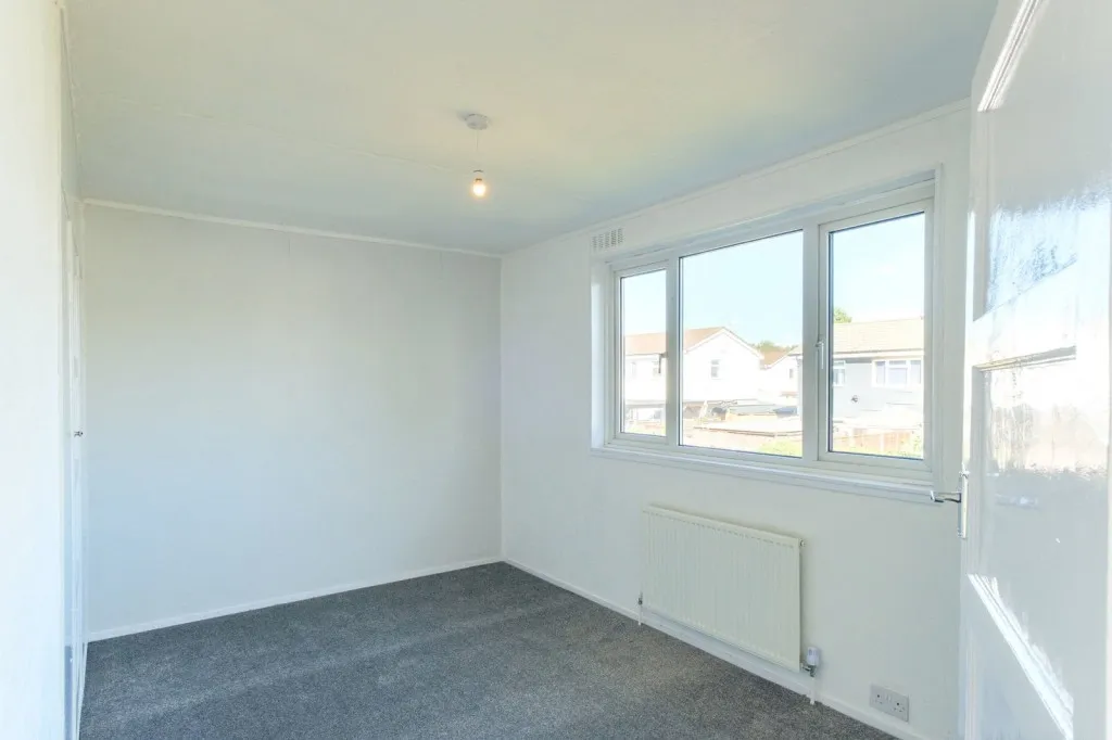 Elm Avenue, East Leake, LE12, photo 9