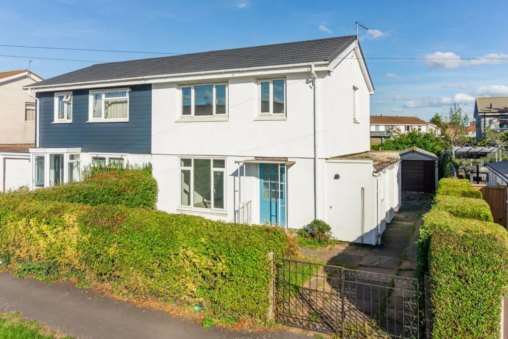 3 bed house for sale, Elm Avenue, East Leake, LE12
