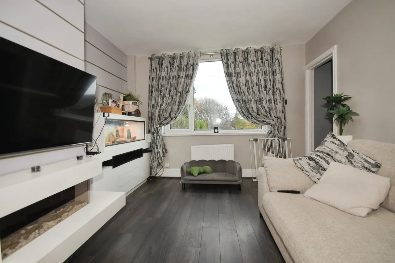 Colley Crescent, SHEFFIELD, South Yorkshire, S5, photo 4