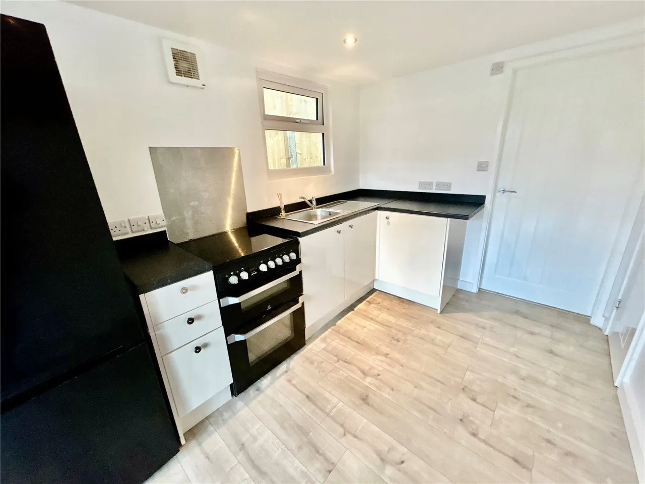 Rhianfa, Benllech, LL74, photo 7
