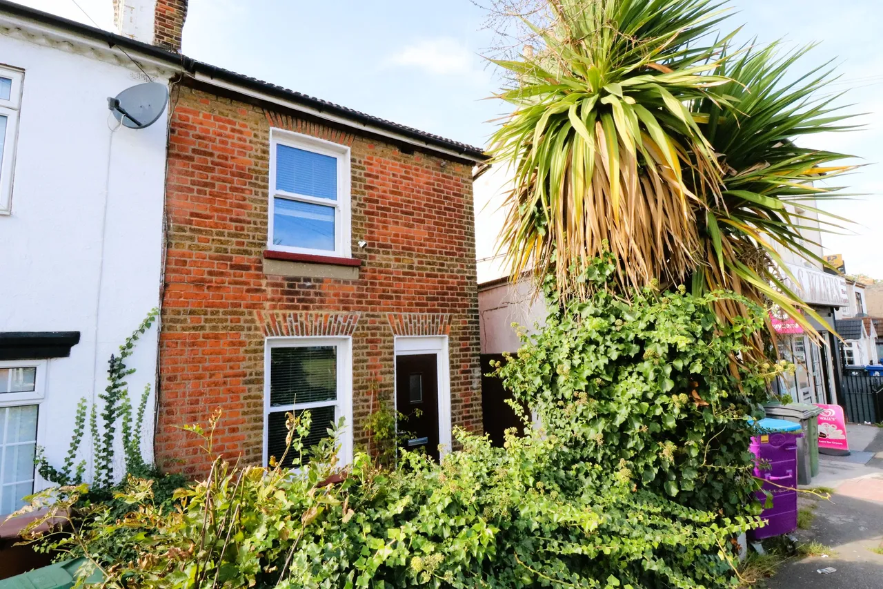 Southend Road, Stanford-le-Hope, Essex, SS17 0PQ, photo 3