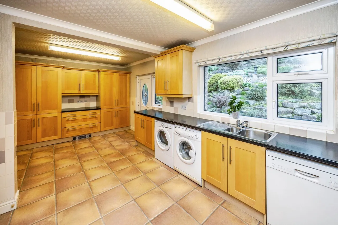 Kelvin Avenue, Halifax, HX2, photo 27