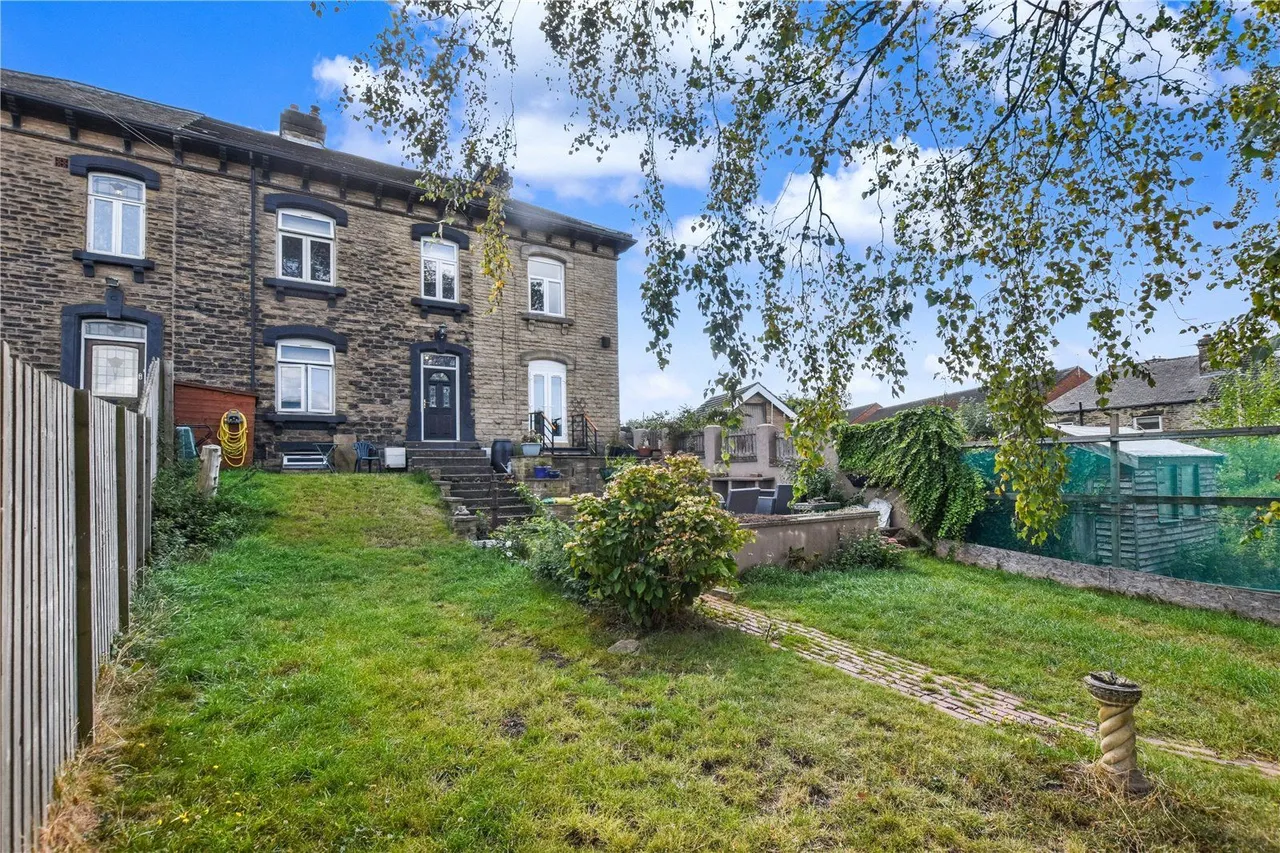 Vickersdale Grove, Stanningley, LS28, photo 26