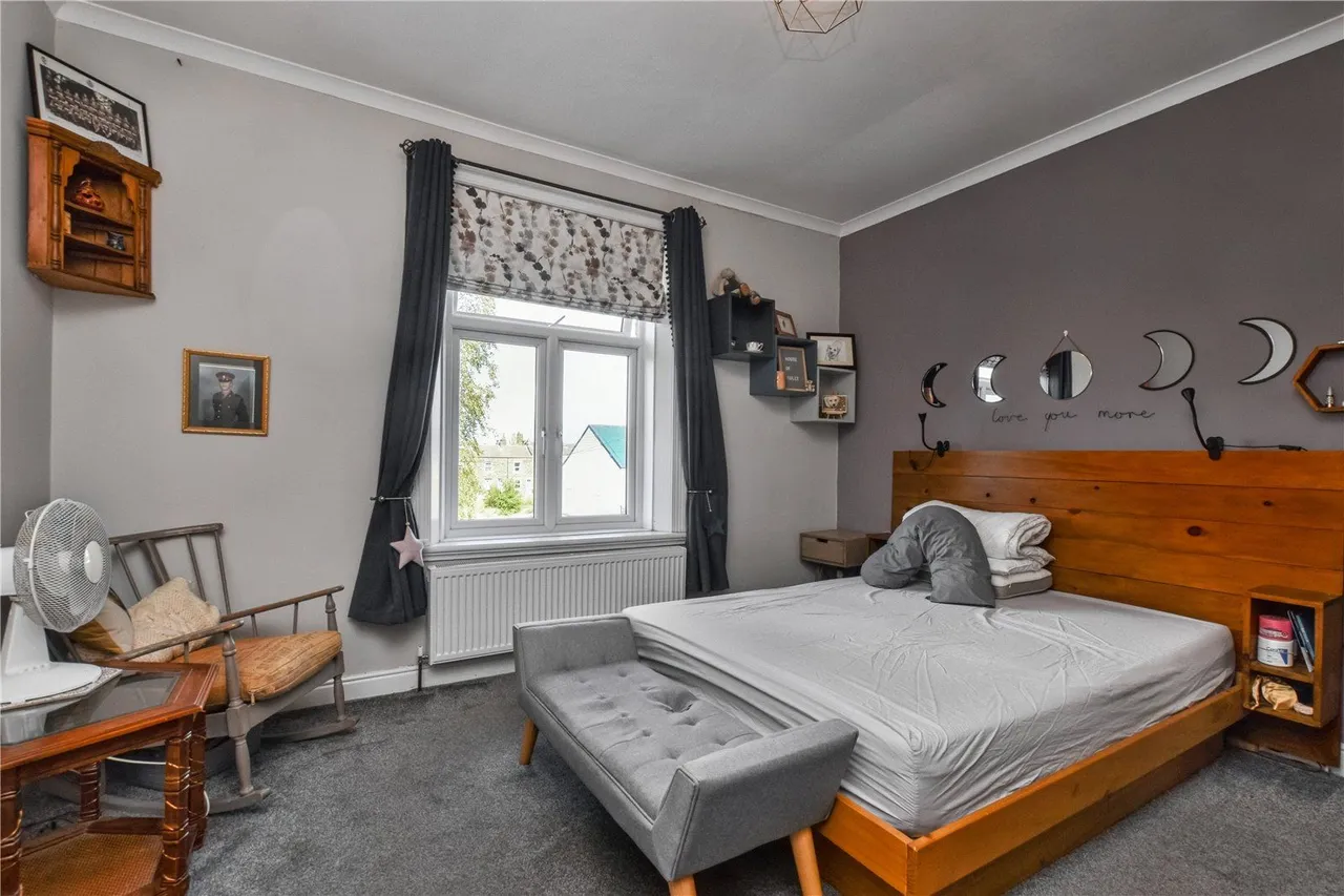 Vickersdale Grove, Stanningley, LS28, photo 4