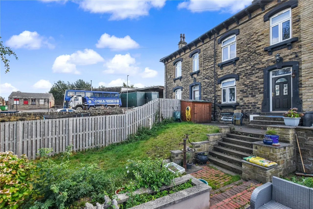 Vickersdale Grove, Stanningley, LS28, photo 27