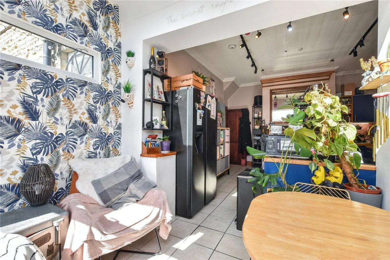 Vickersdale Grove, Stanningley, LS28, photo 20